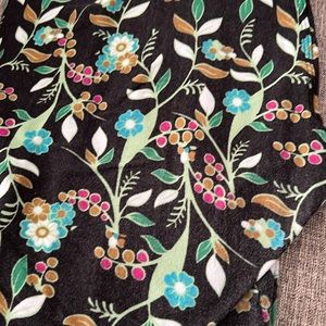LAST CHNACE! Lularoe Tall and Curvy Leggings